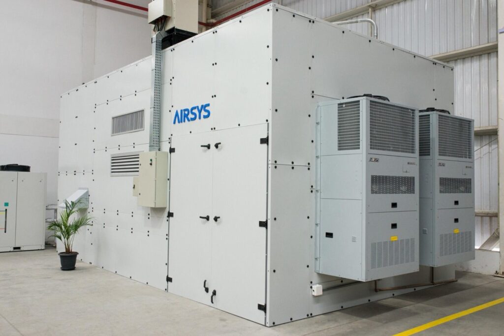 Ar-condicionado de precisão Wall Mounted Airsys instalado em shelter telecom